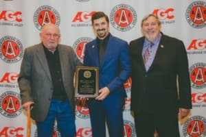 Metro Electric accepting AGC RGV Subcontractor of the Year, 2017